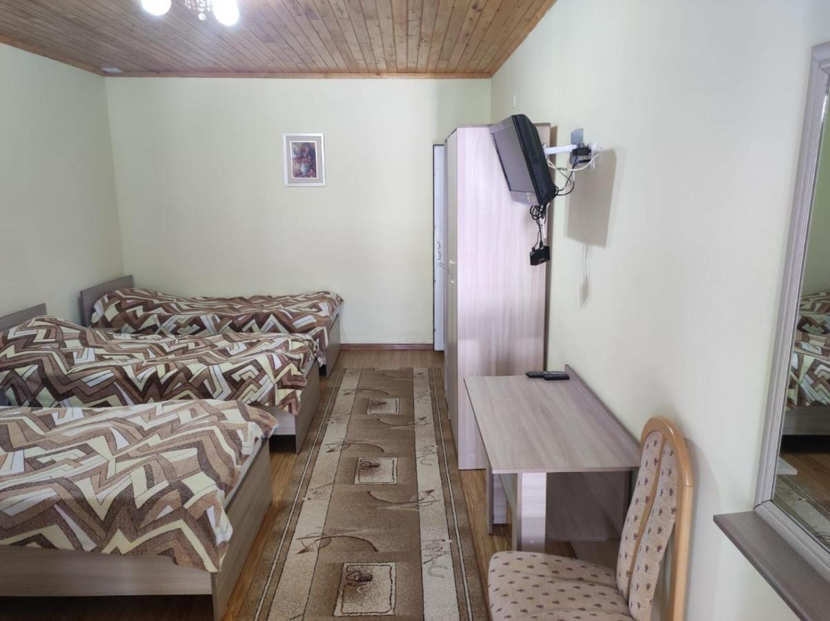 В Гостях На Иссык-Куле Cholpon-Ata Exterior foto